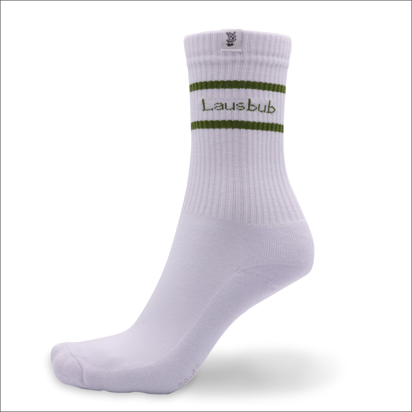 Tennissocken aus Bambus in weiss mit gruenem Schriftzug Lausbub von grashalm