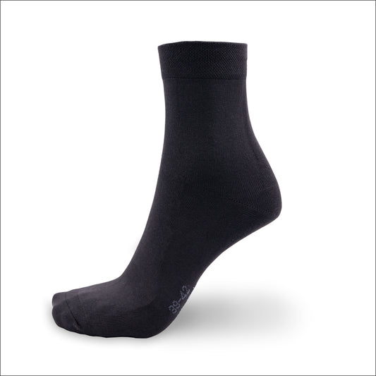 Socken aus Bambus in schwarz von grashalm