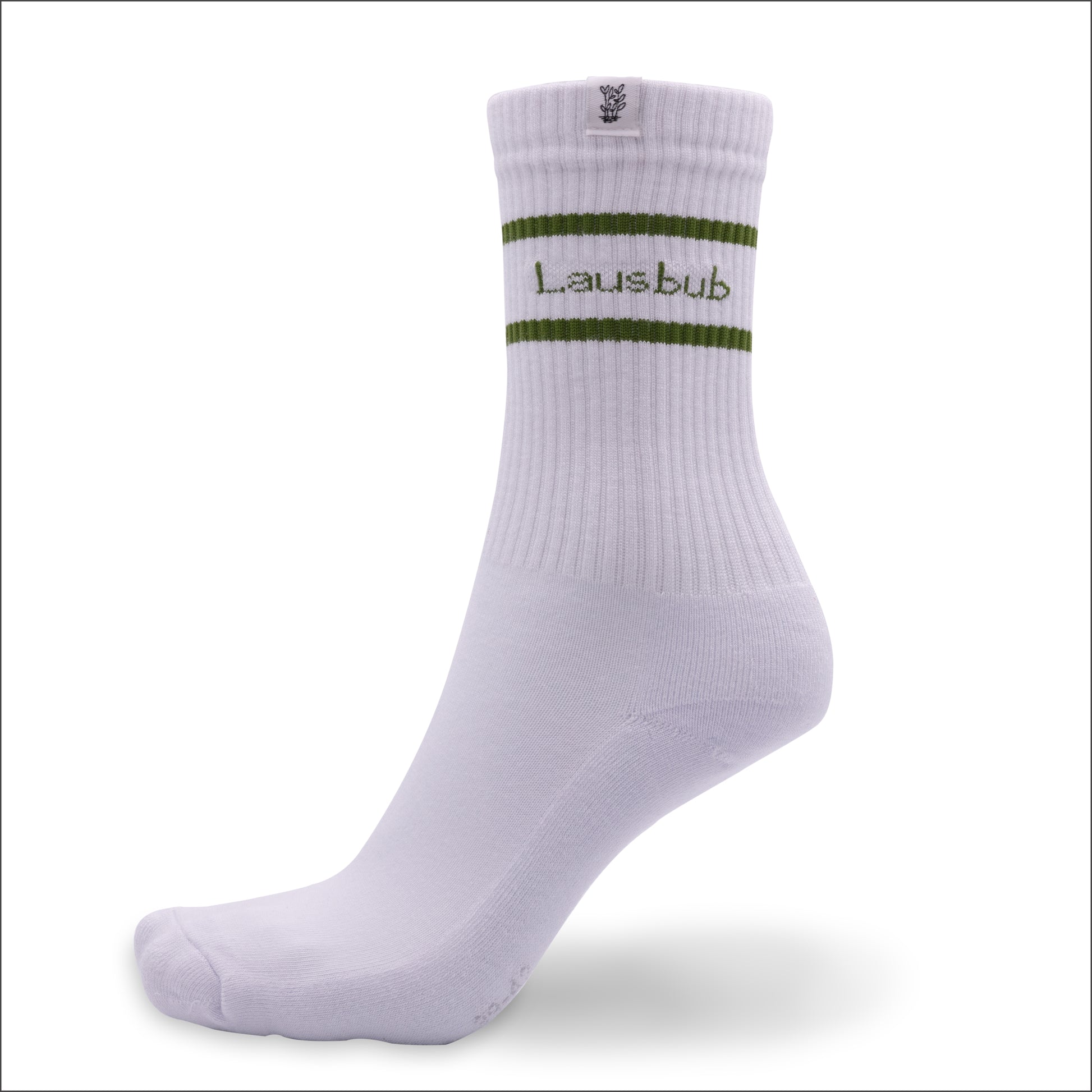Tennissocken aus Bambus in weiss mit gruenem Schriftzug Lausbub von grashalm